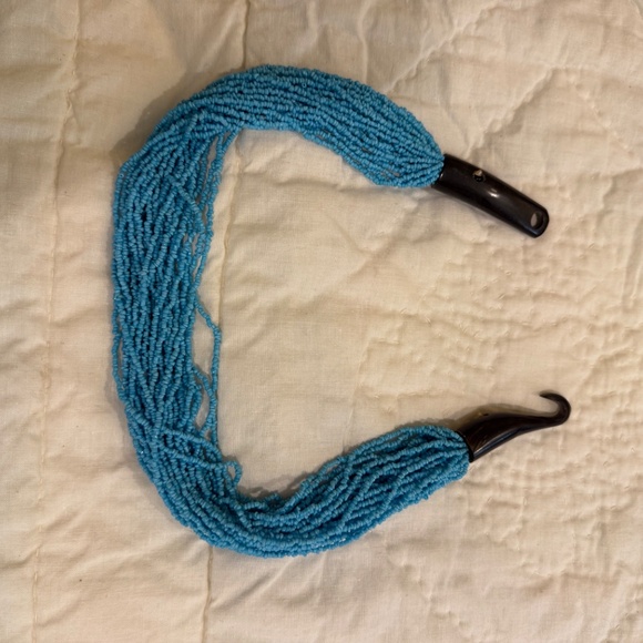 NWOT, GLASS BEAD NECKLACE - Picture 5 of 5